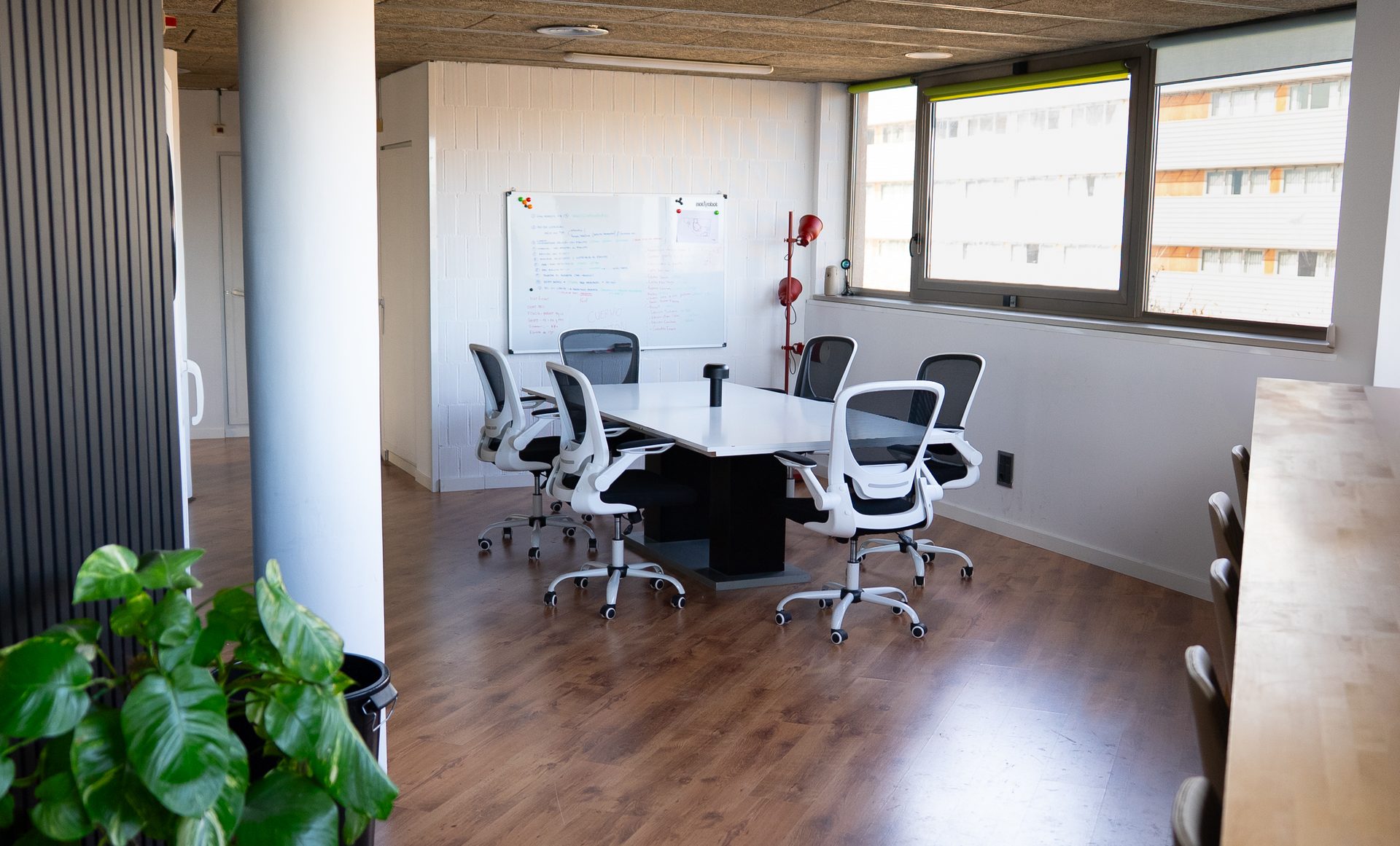 Instalaciones NOT A ROBOT